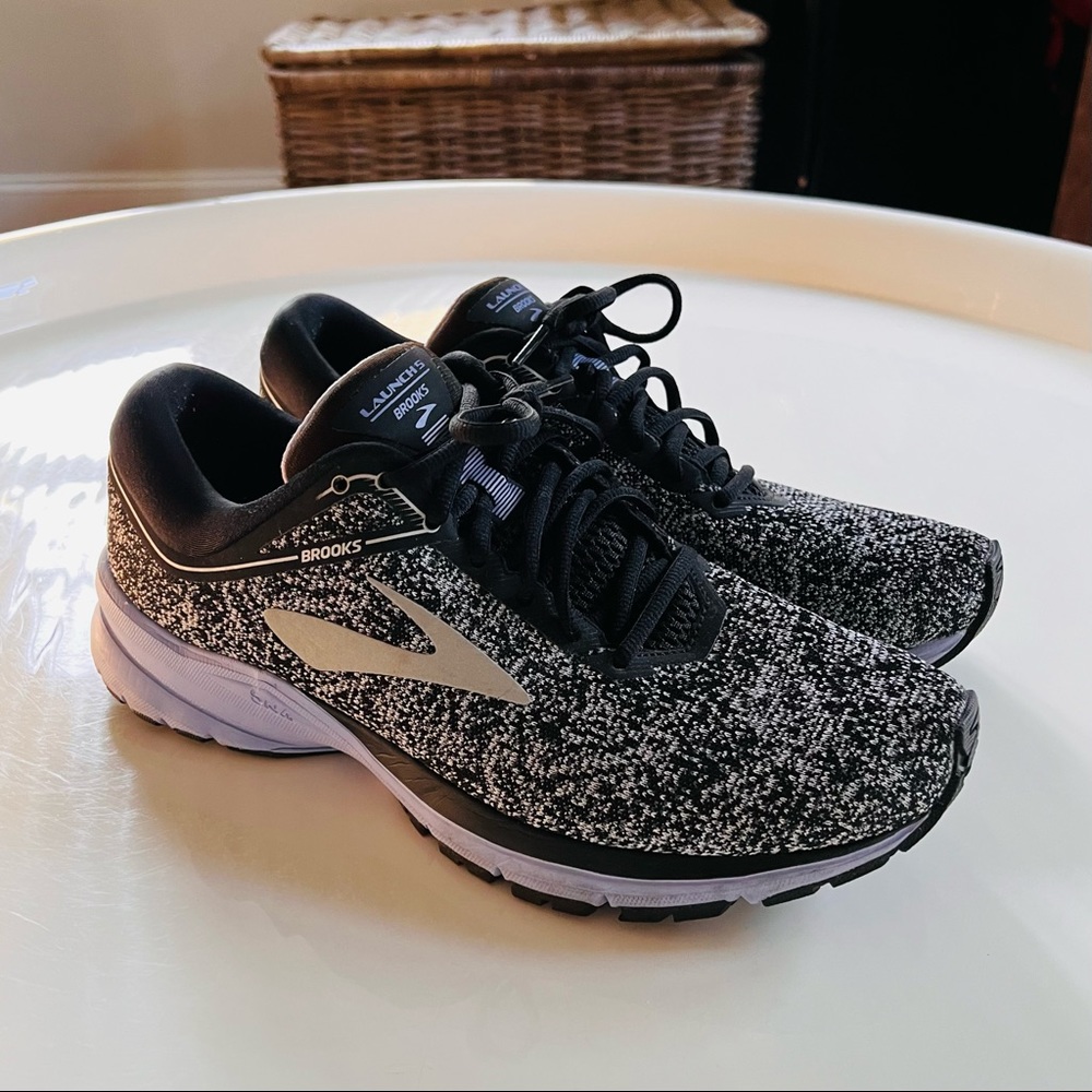 Great Condition! Brooks Launch 5 Sneakers - size 12